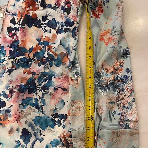 Floral Print Long Sleeve Button up Women's Casual Blouse Top Large NWT - Picture 10 of 12